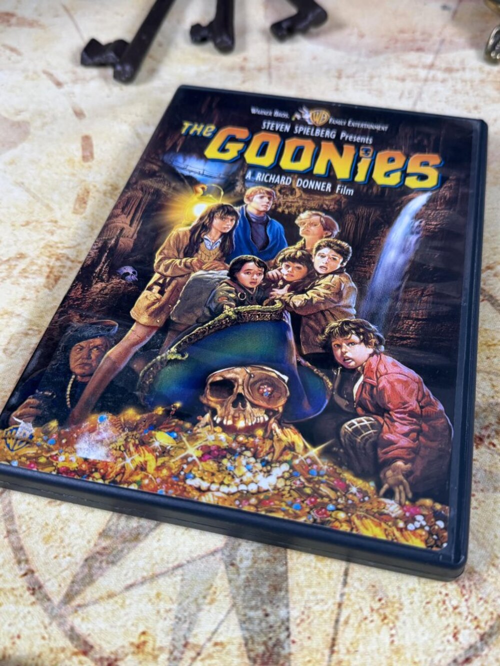 The Goonies DVD | 1985 Adventure Comedy Film | Pre-Owned - Picture 2 of 8